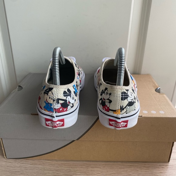 Vans Limited Edition x Disney Mickey Mouse 90th Birthday - M 5- W 6.5 - Picture 15 of 16